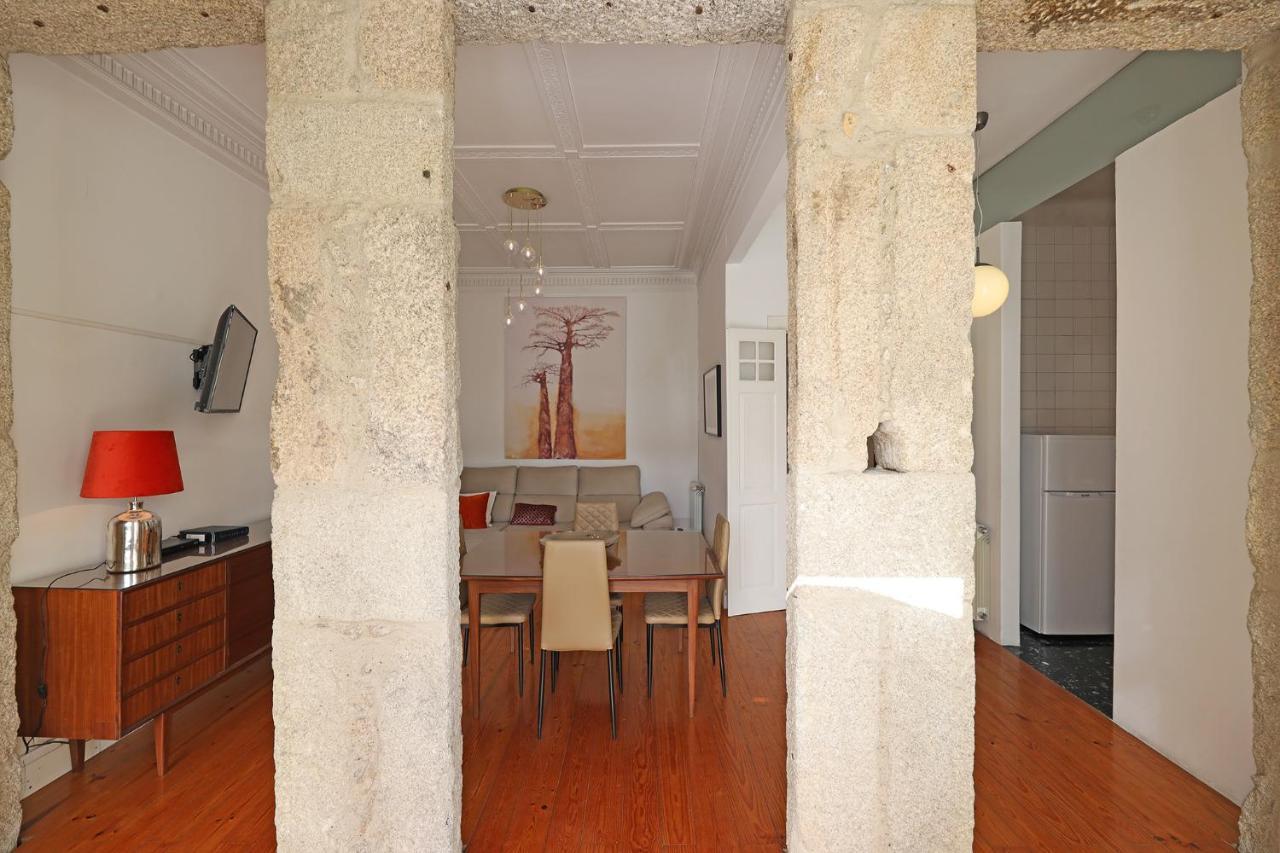 Flh Porto Classic Apartment With Terrace & Parking Eksteriør billede
