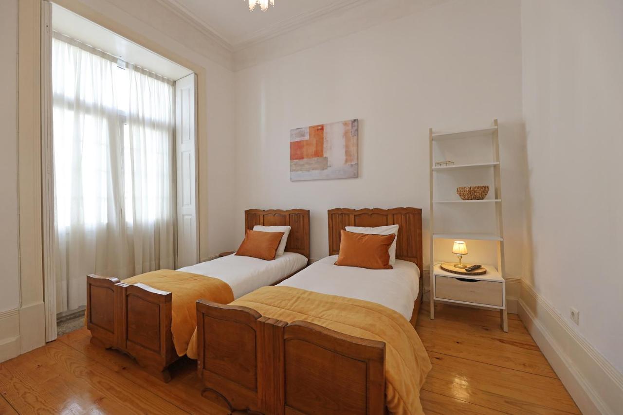 Flh Porto Classic Apartment With Terrace & Parking Eksteriør billede